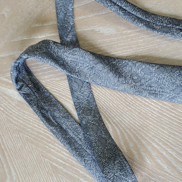 Vintage 1980's skinny gray tie - Picture 4 of 5